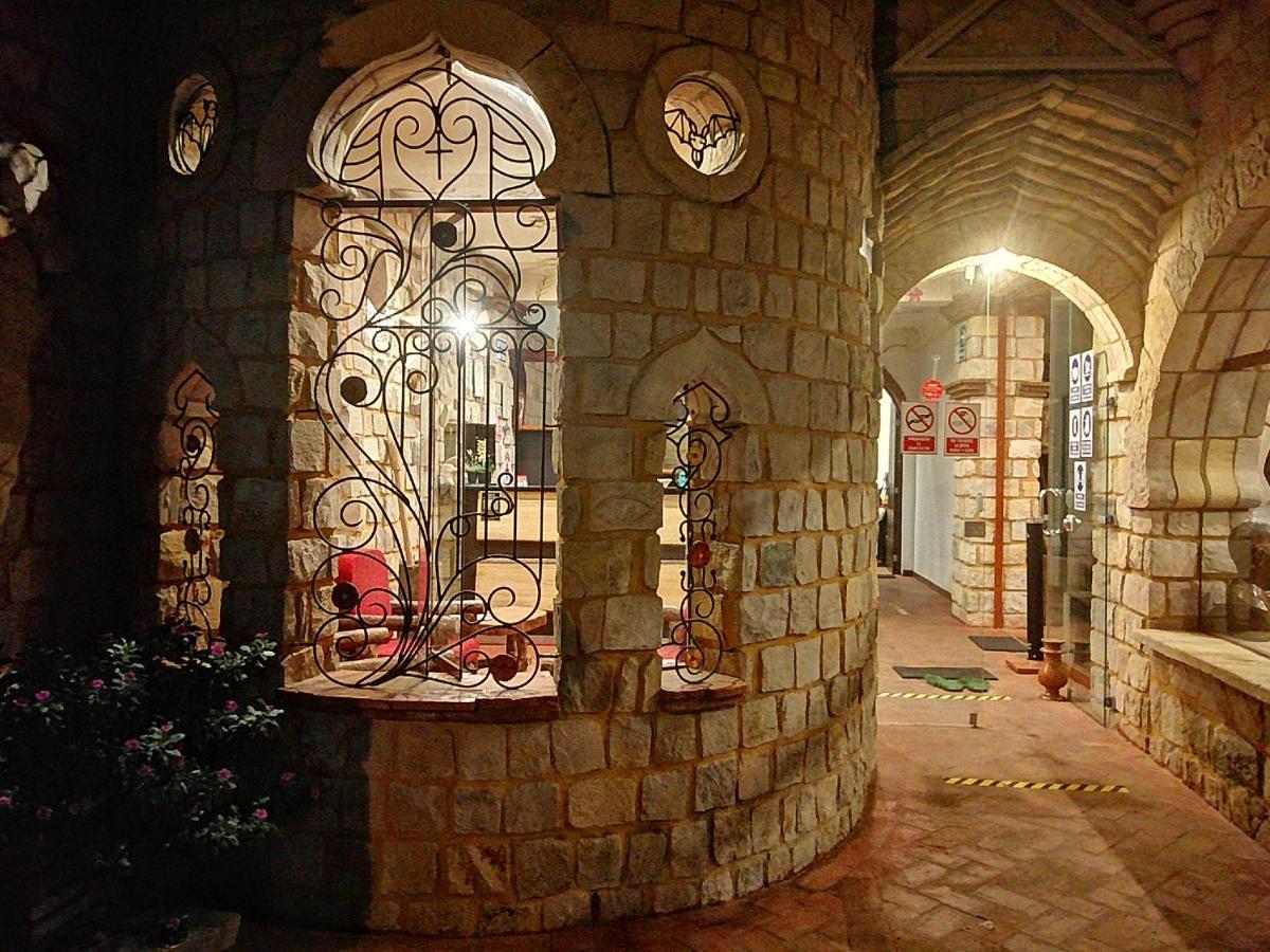 Castillo De ตาราโปโต ภายนอก รูปภาพ